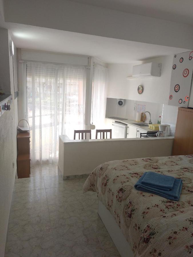 Apartmán La Pineda Beach Studio Near Port Aventura Exteriér fotografie